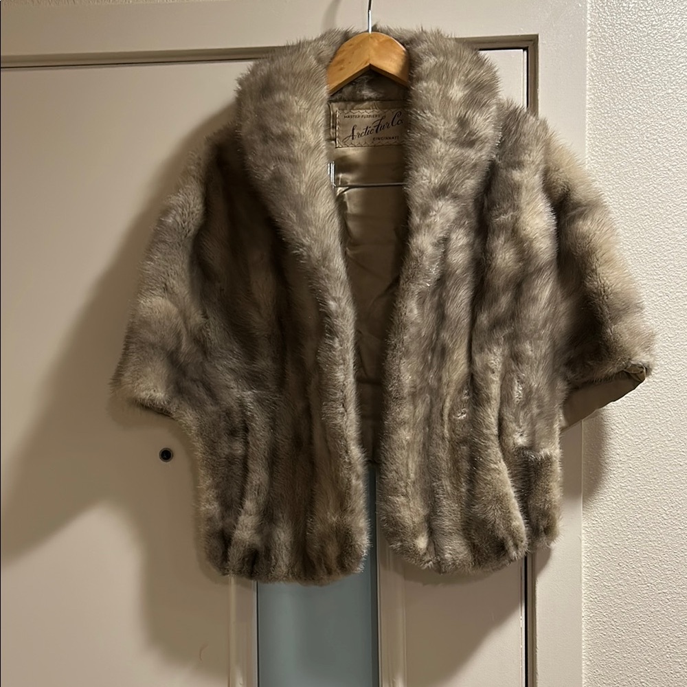 Authentic SHAWL- EMBA Sapphire natural blue Mink Size S. - Picture 10 of 10